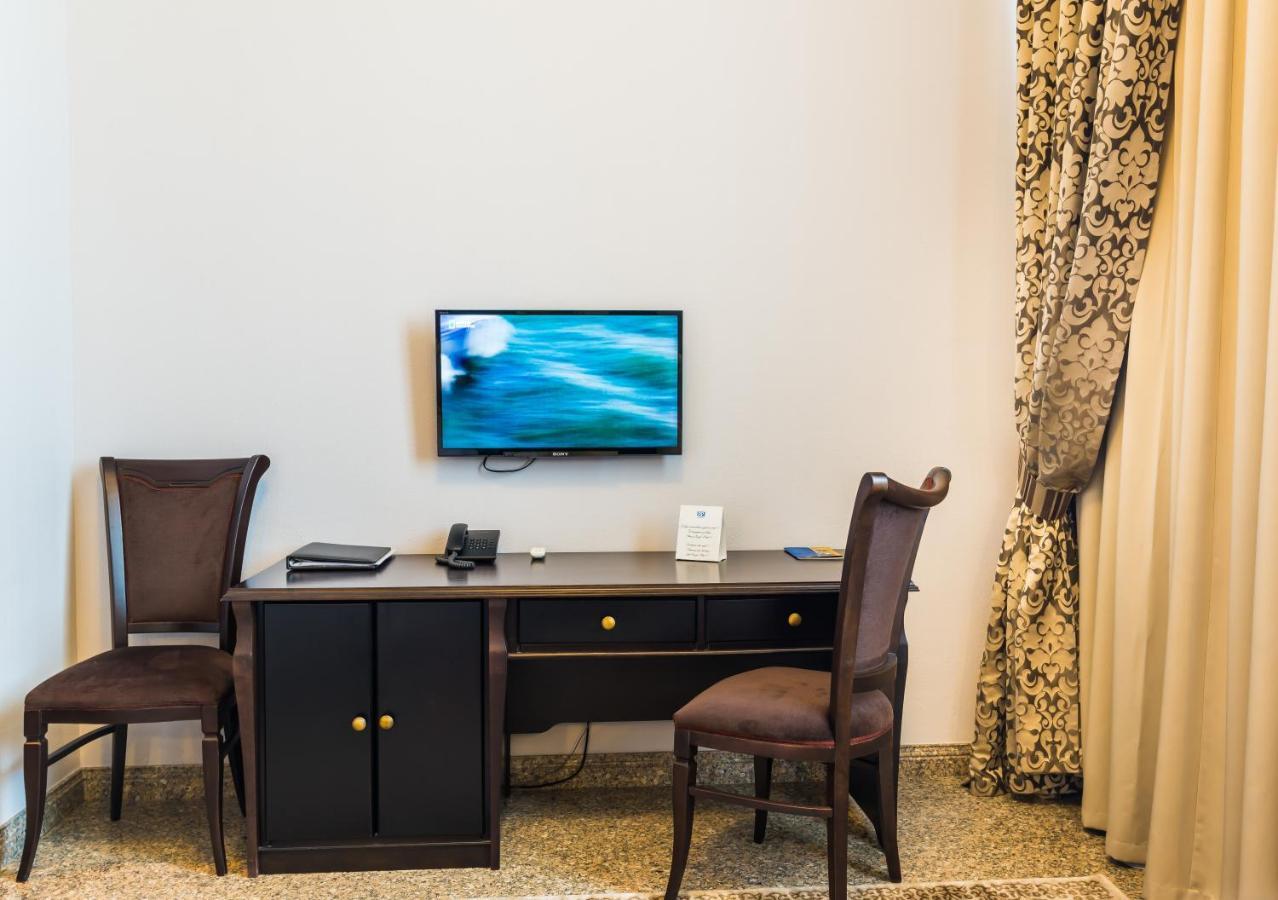 Royal Petrol Hotel Taldikorgan Dış mekan fotoğraf