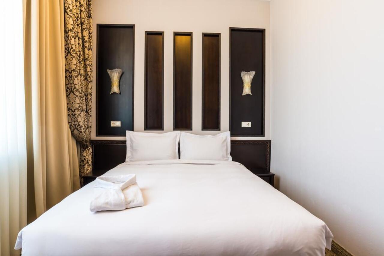 Royal Petrol Hotel Taldikorgan Dış mekan fotoğraf